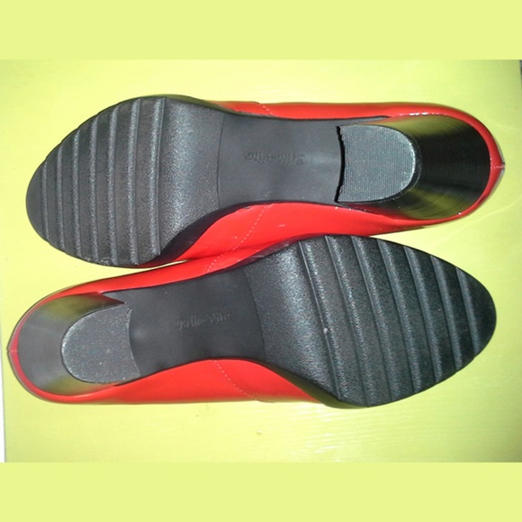 Red Platform Pumps 7.5 NARROW - Picture 4 of 6